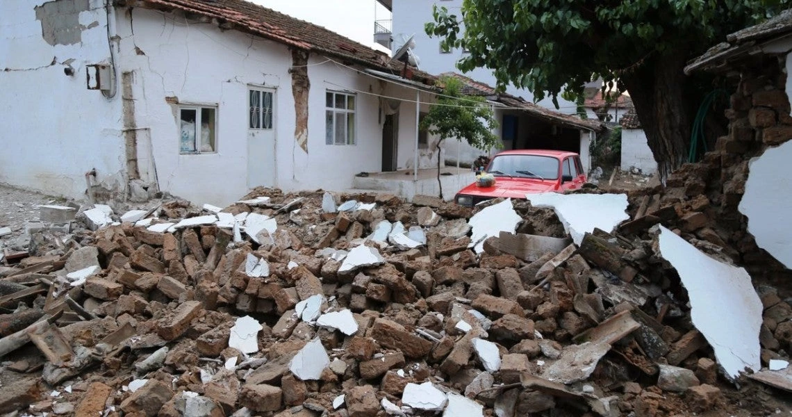 Σεισμός 5,1 Ρίχτερ στην Τουρκία – 13 τραυματίες (βίντεο)